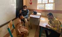 انجام مراقبت از دانش آموزان دبستان روستای مرزی زیارت توسط تیم سلامت مرکز خدمات جامع سلامت کشتگان